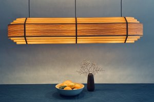  pic 1 LampyLas Aurora Long whole on table 2